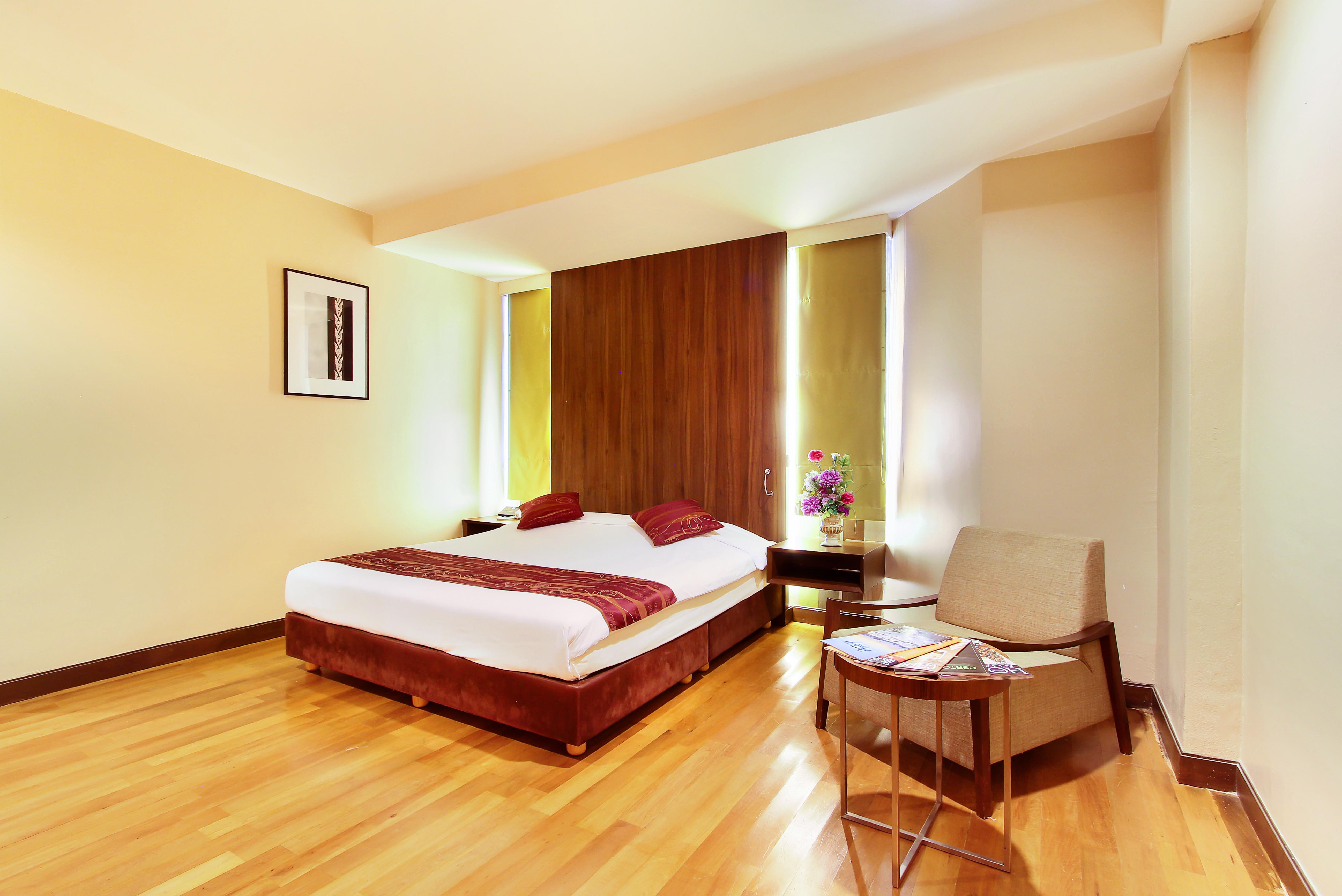 Bally Silom होटल 3*