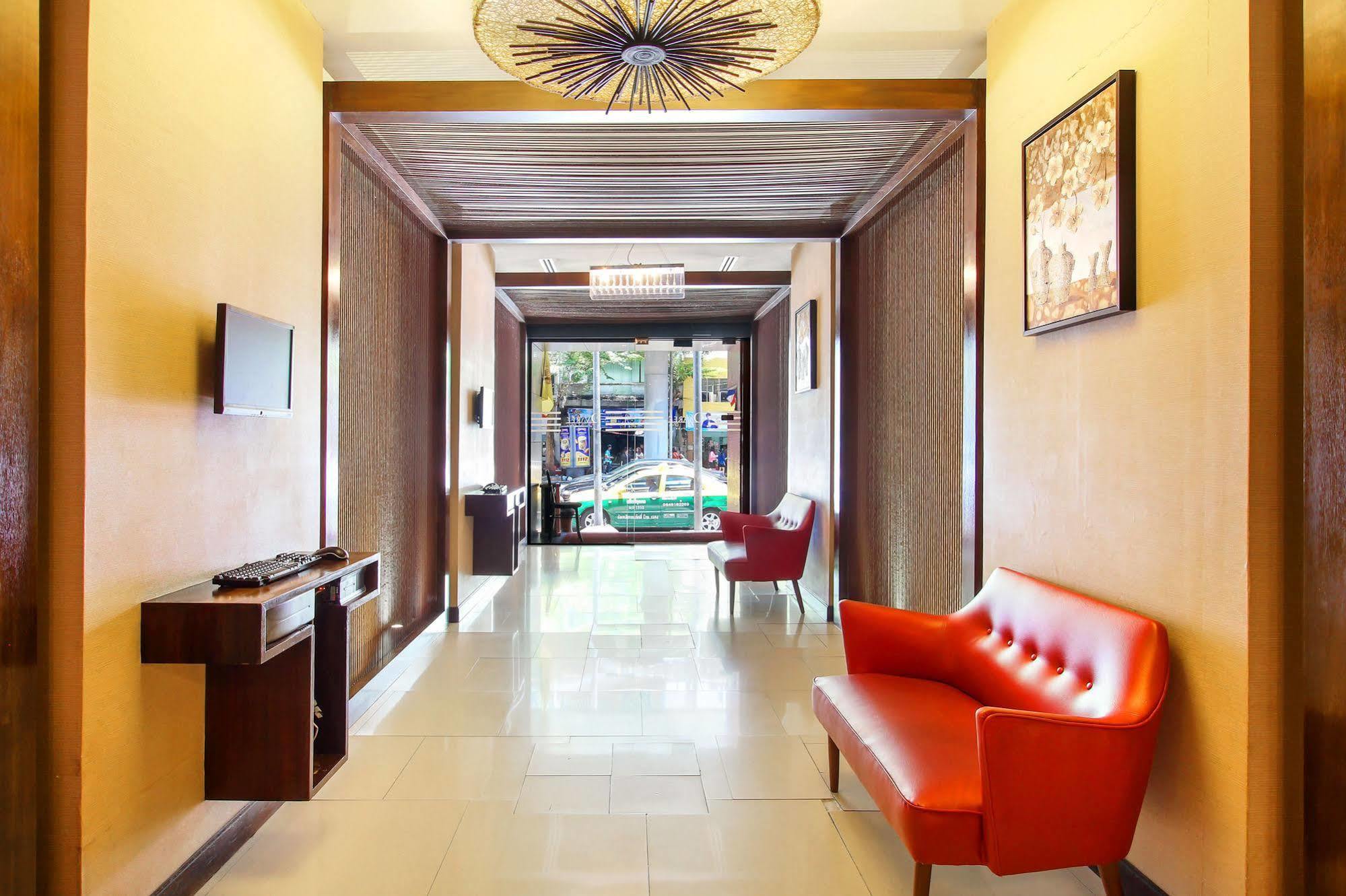 Bally Silom Бангкок