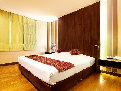 Отель Bally Silom